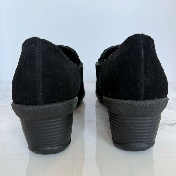 Add to Any Bundle | $5 | Croft & Barrow Black Comfort Suede Wedge Booties 7.5 - Picture 5 of 15